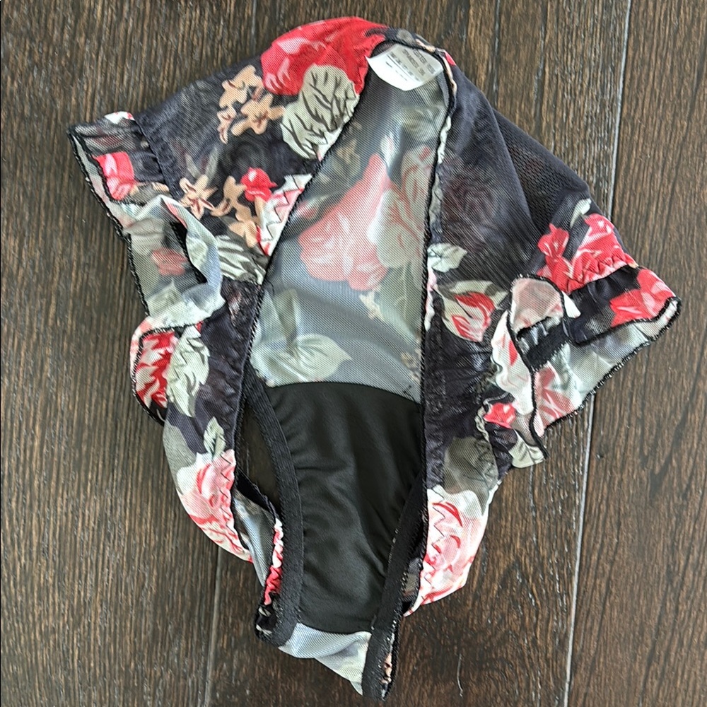 Floral Mesh Set - Picture 7 of 11